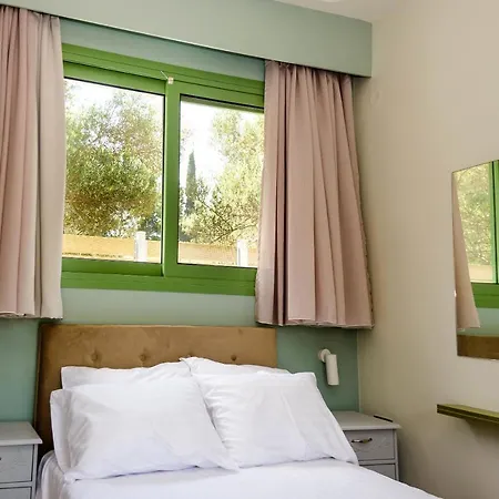 Tzogias Nonna * 拉瑟