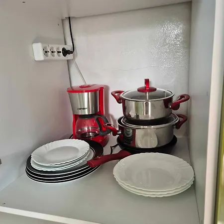 Tzogias Nonna Lassi (Kefalonia)